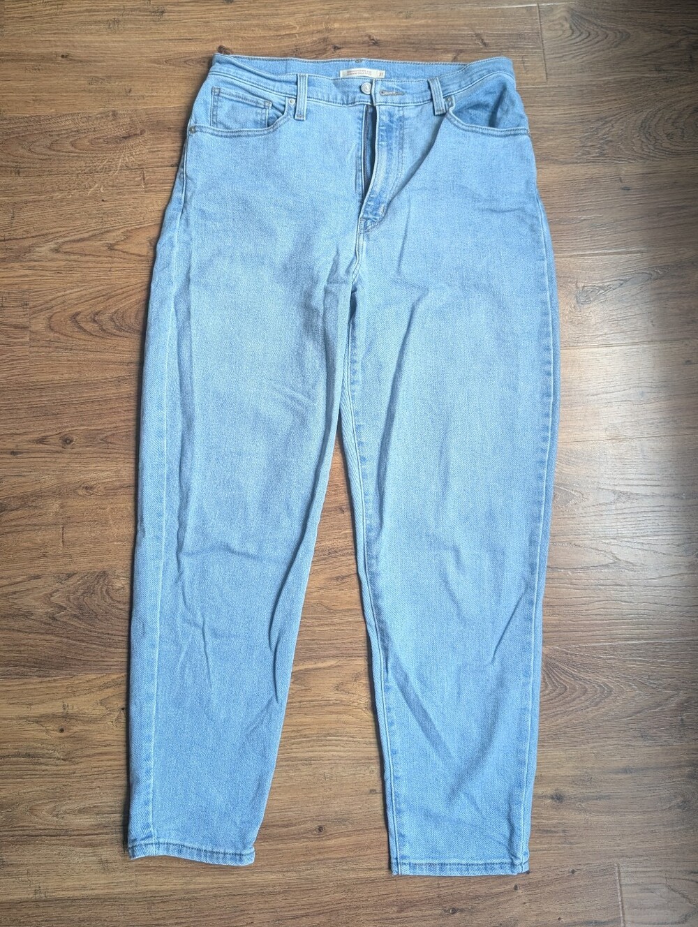 Levi's Light Wash High Rise Mom Jeans